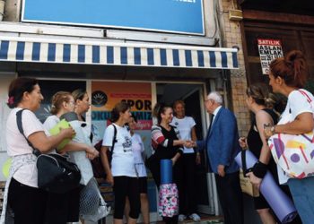 Karabağlar’da kadınlardan spor kurslarına yoğun ilgi