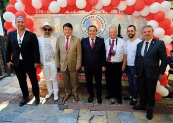 Batur: İyi ki doğdun İzmir!