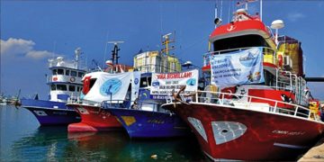 İzmir Büyükşehir Belediyesi balıkçılara desteğini sürdürecek
