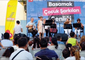 Çocuk şenliği tamam; Sırada çocuk korosu var