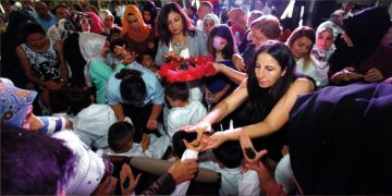Bayraklı’da toplu sünnet şöleni