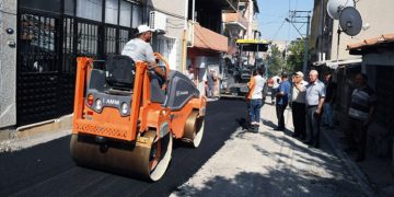 Karabağlar’da binlerce ton asfalt serildi