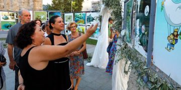 UKRAYNALI VE RUS KARİKATÜRİSTLER BARIŞ İÇİN EFES SELÇUK’TA BULUŞTU