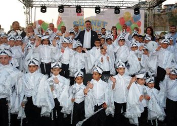 Bayraklı’da toplu sünnet şöleni