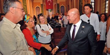 &nbsp;“İzmir’in UNESCO Edebiyat Şehri olması için başvuruda bulunacağız”