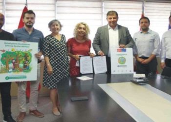 KARŞIYAKA’DAN ZEHİRSİZ KENTLER İYİ NİYET BELGESİ’NE İMZA