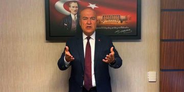 Olmaz olsun senin gibi Bakan!