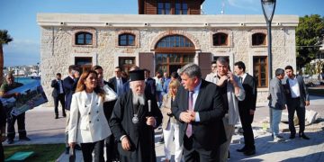 Çeşme’yi ziyaret eden Bartholomeos’tan Başkan Oran’a büyük övgü