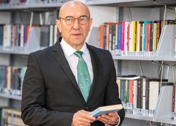 Dayanışma okutur!