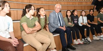 Günlerini bilimle kutladılar.