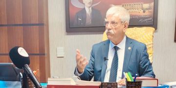 Beko, İzmir’in raylı sistem yatırımlarına ayrılan 3 bin TL’yi sordu.