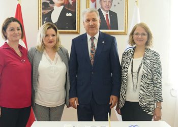 Polonyalı akademisyen EÜ’de Sanat Terapisi eğitimi verecek.