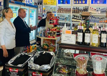 CHP Konak İlçe Başkanlığı esnaflarımızla buluşmaya devam ediyor.