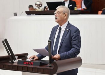 AKP, Meclisi sansürle açtı ama biz susmayacağız!.