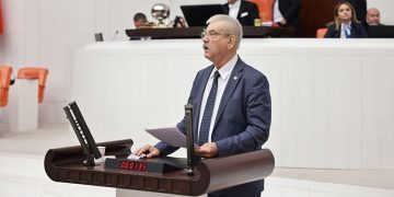 AKP, Meclisi sansürle açtı ama biz susmayacağız!.