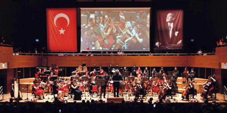 Narlıdere Belediyesinden Cumhuriyetin 99. Yılına Yakışan Program