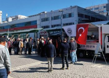 İZDEDA lokma döktürdü