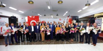 Bayraklı’da demokrasi buluşması!