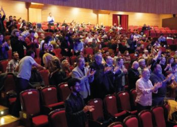 KARŞIYAKA’DA 3 OYUN BİRDEN SAHNELENECEK