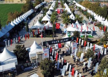 Süs bitkisi üretiminin merkezinde sergi heyecanı başladı