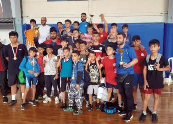 Bayraklı’nın sporcuları başarıya doymuyor