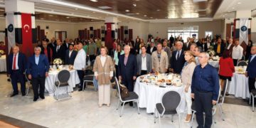 Başkan Selvitopu: Kadınlarımızın her zaman yanındayız!