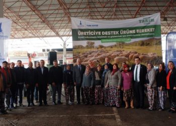 Torbalı’daki 59 üreticiye 214 küçükbaş desteği
