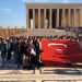 Egeli gençler Ata’nın huzurunda