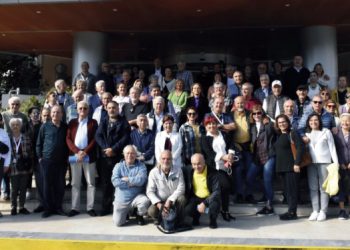 Karşıyaka Liseliler’in örnek dayanışması