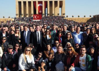 Karşıyaka’dan Anıtkabir’e