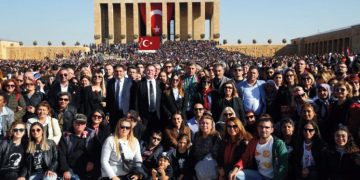 Karşıyaka’dan Anıtkabir’e