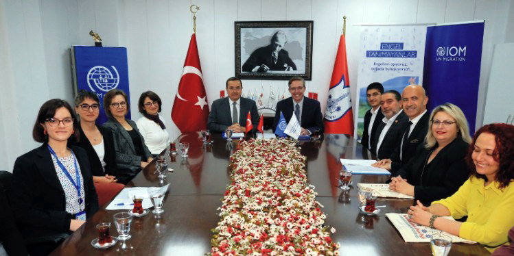 Konak engel tanımıyor