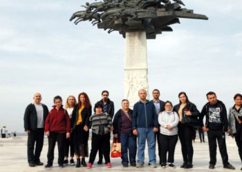Menderes Belediyesi’nden kursiyerlere “engelsiz” gezi