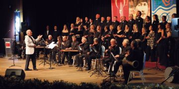 ATA’NIN EN SEVDİĞİ ŞARKILAR NARLIDERE’DE YANKILANDI