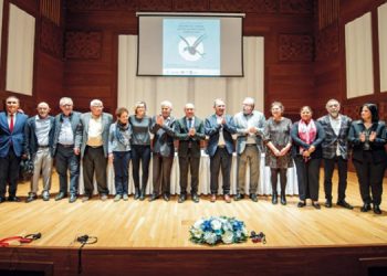 Başkan Soyer: “Akdeniz’de barış ölümsüz olacak.”