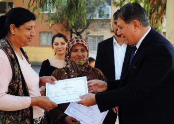 OKUR-YAZARLIK KURSUYLA 20 KADIN HAYALLERİNE KAVUŞTU