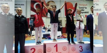 Bayraklılı sporculardan 3 madalya daha