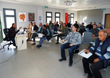 EFES TARLASI YAŞAM KÖYÜ’NDE ÇİFTÇİ EĞİTİMLERİ DEVAM EDİYOR