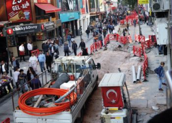 ÇARŞI YENİLEME ÇALIŞMALARI BAŞLADI