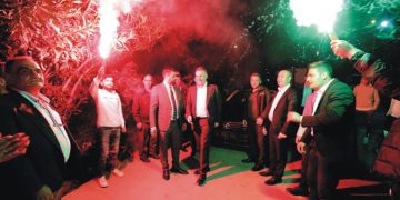 Erzurumlular Başkan Sandal’ı bağrına bastı