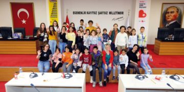 Bayraklı’nın çocukları, “Yarınları biz kuracağız”
