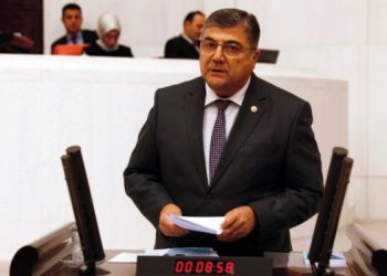 CHP’li Sındır, “Çeşme projenizden küçük bir azınlık faydalanacak!”