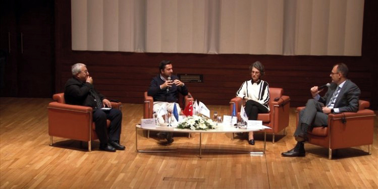 AViTeM seminerinde sosyal ekonomi konuşuldu