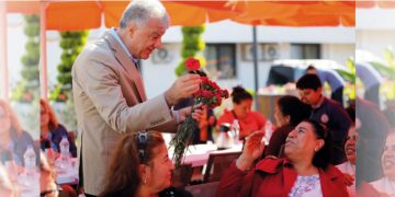 SONBAHARIN KEYFİ MANDALİN KAFE’DE ÇIKIYOR