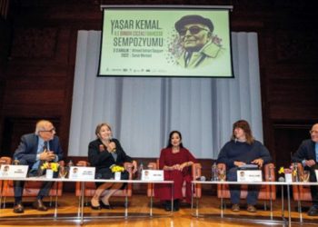 Yaşar Kemal’in bin bir çiçekli bahçesi kapılarını açtı