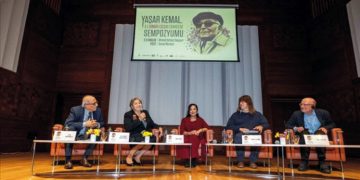 Yaşar Kemal’in bin bir çiçekli bahçesi kapılarını açtı
