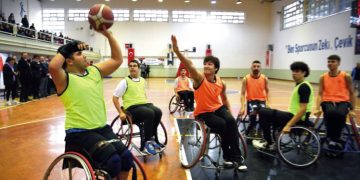 Bornova’da farkındalık yaratan maç