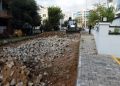 Bayraklı’nın sokakları kilit parke ile yenileniyor