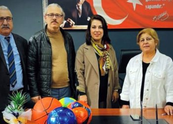 En çok atık pil toplayan Zafer İlkokulu’na ödül