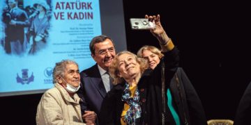 Batur: Kadınlar kazanacak!